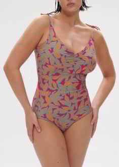 Maillot de bain 1 pice dcollet 