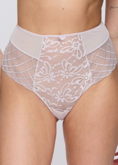 String Luxueux 