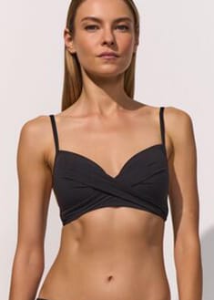 Haut de bikini crois� Bonnets mousse Maillots de Bain Maryan Mehlhorn