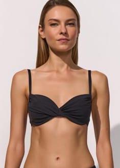 Haut de bikini drapp� �l�gant avec armatures Maillots de Bain Maryan Mehlhorn