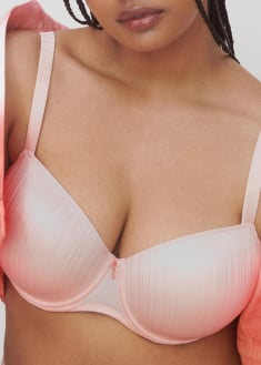 Soutien-gorge balconnet rembourr Twist de Prima Donna