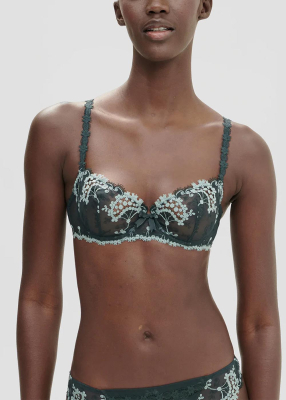 Soutien-gorge corbeille 