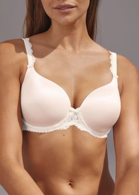 Soutien-gorge coque � armatures 