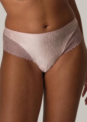 String Luxueux 