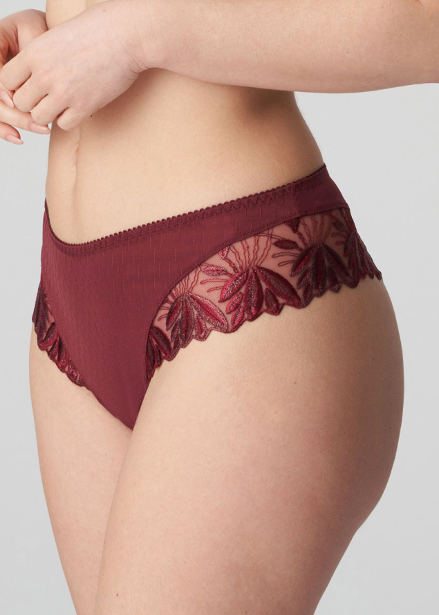 String Luxueux Prima Donna Deep Cherry