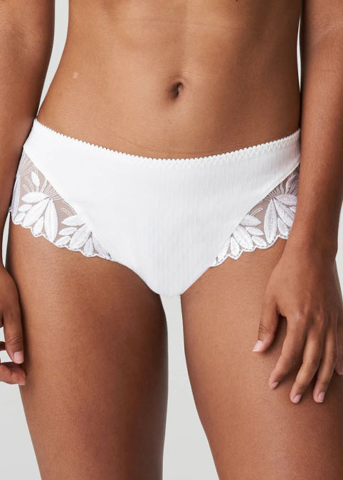 String Luxueux Prima Donna