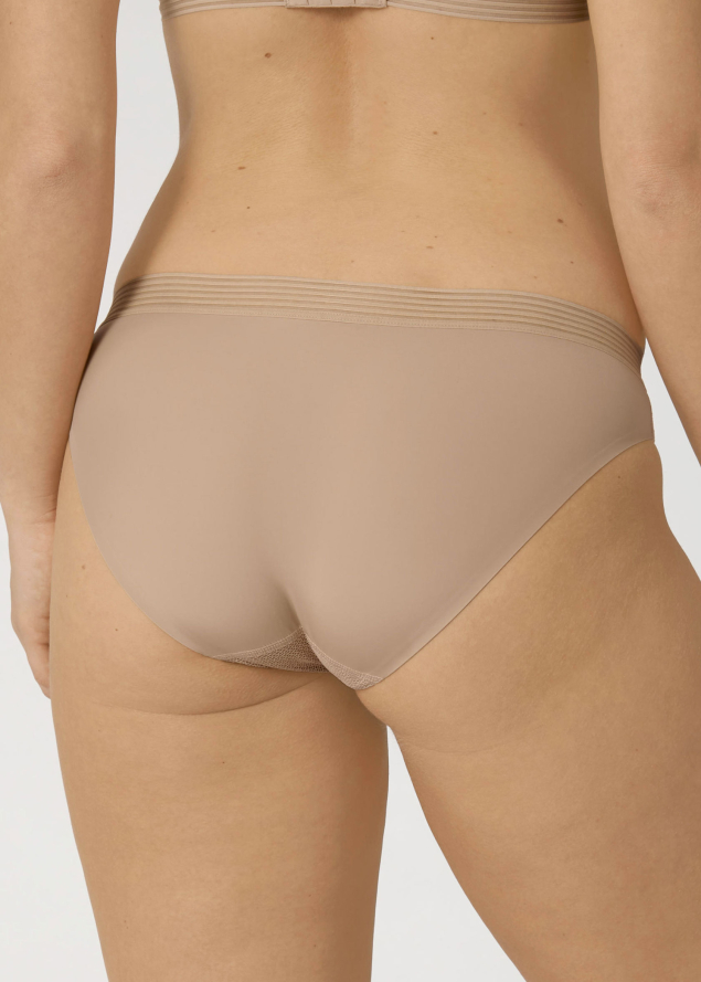 Slip Tai Triumph