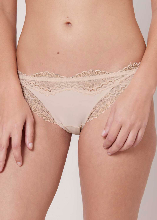 Tanga Simone Prle