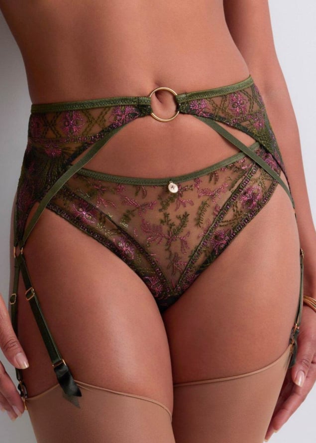Tanga Aubade