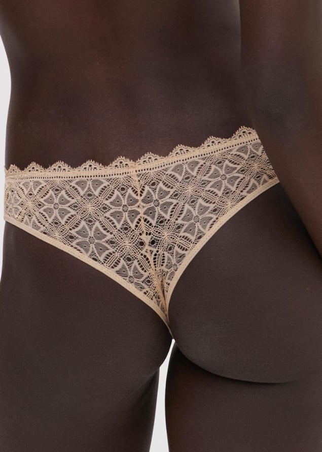 Tanga Simone Prle