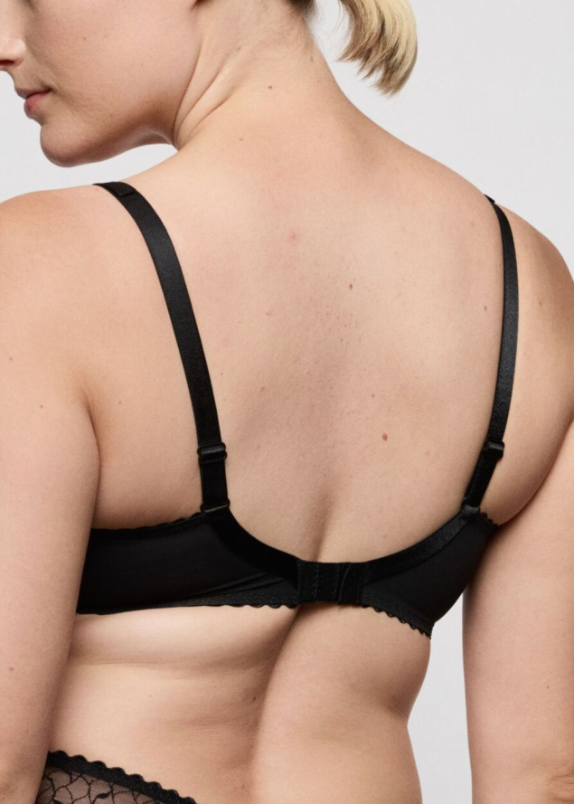 Soutien-gorge d�collet� plongeant Prima Donna