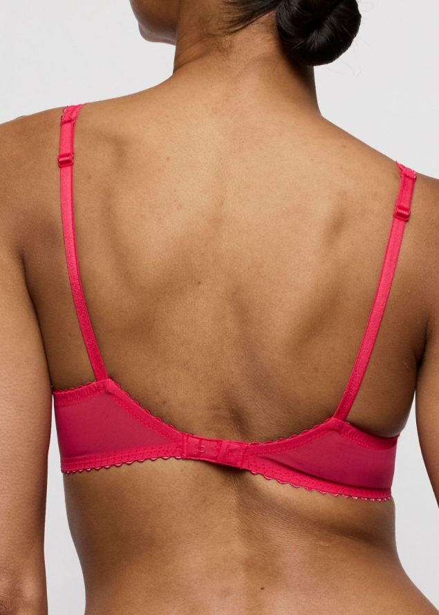 Soutien-gorge rembourr� plongeant Marie-Jo