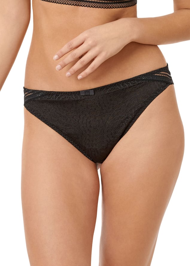 Tanga Sans Complexe