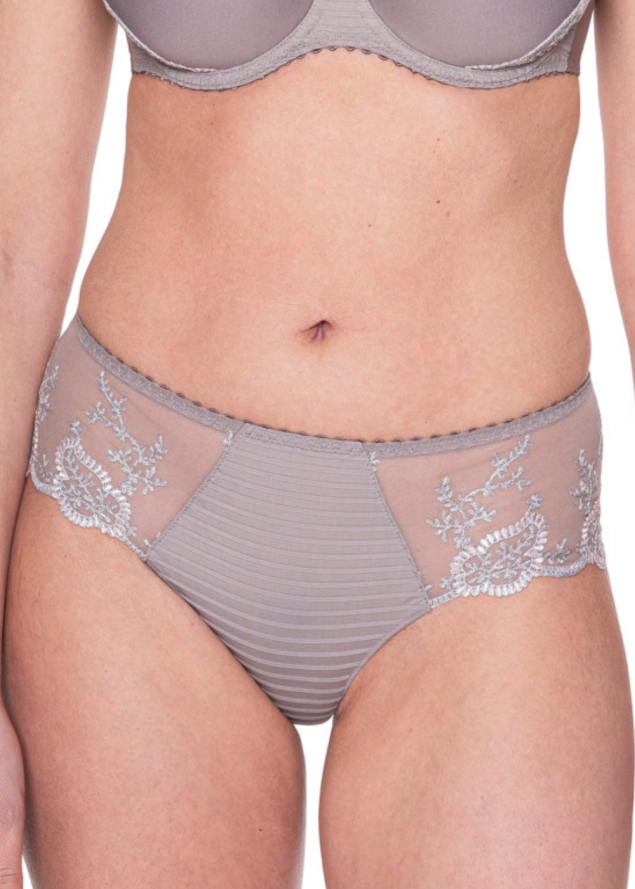 Shorty Louisa Bracq