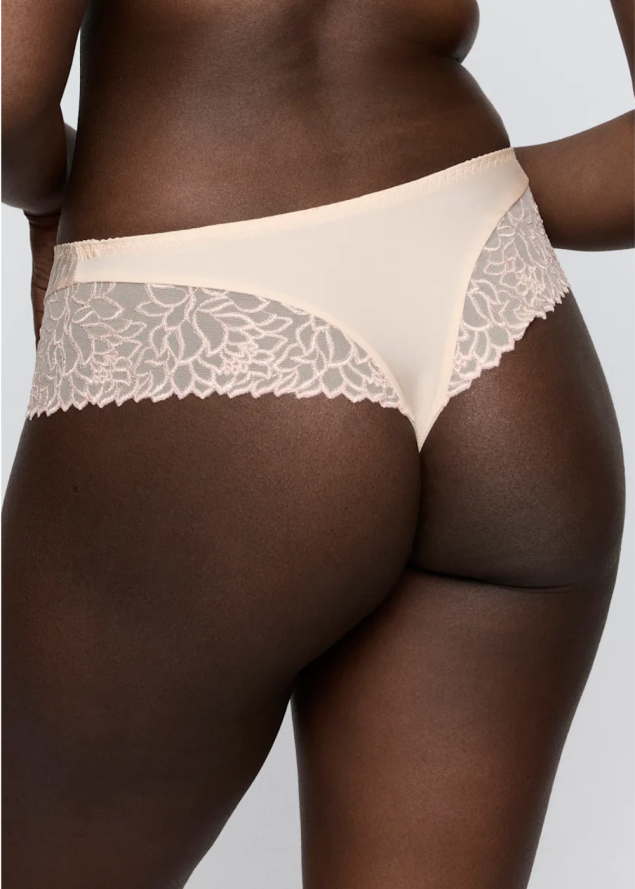 String Luxueux Prima Donna