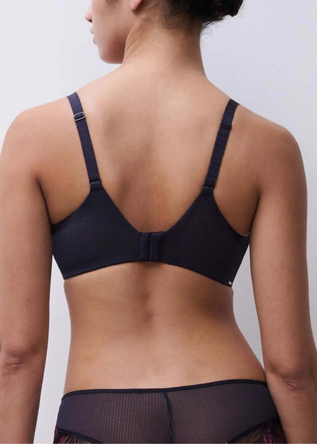 Soutien-gorge � Coques Plongeant Chantelle
