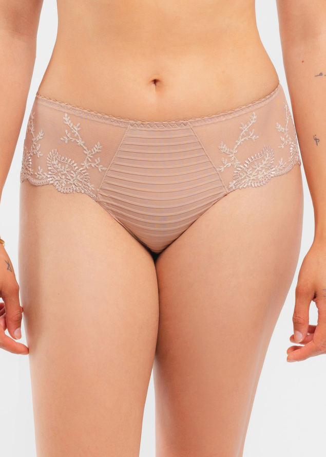 Shorty Louisa Bracq