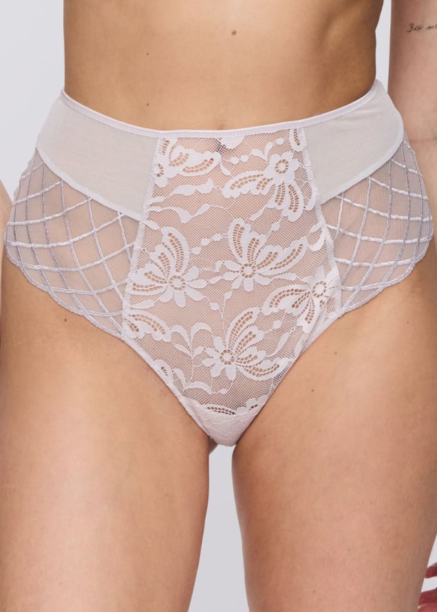 String Luxueux Marie-Jo