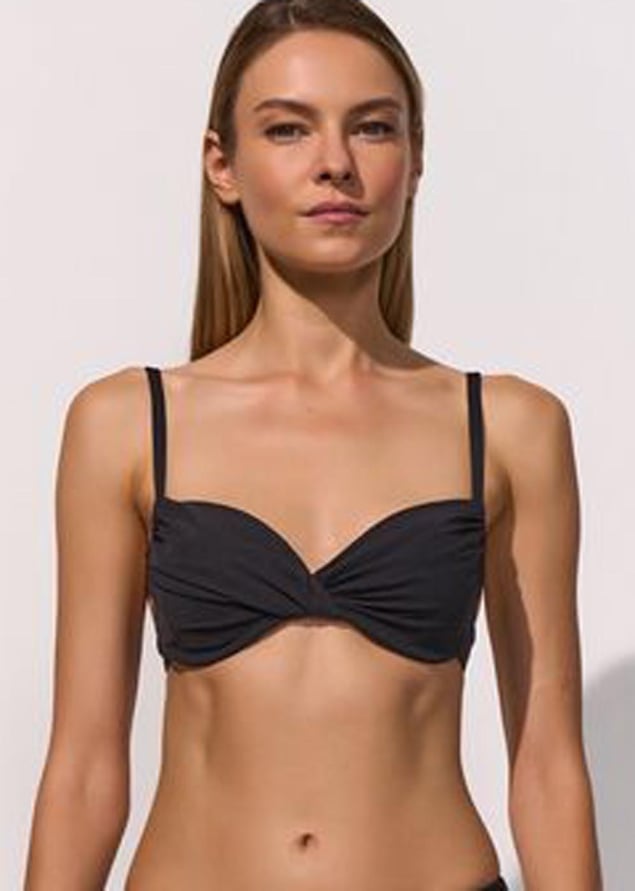 Haut de bikini drapp� �l�gant avec armatures Maillots de Bain Maryan Mehlhorn