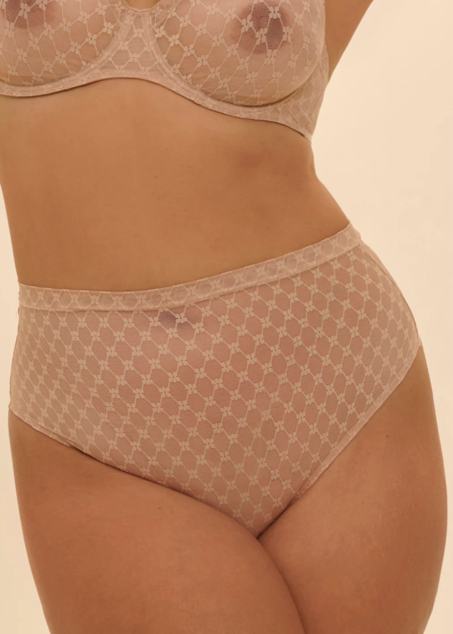 String gainant taille haute Simone P�r�le