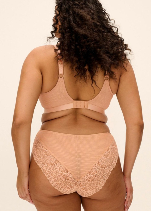 Brassi�re sans armatures bonnets profonds Elomi
