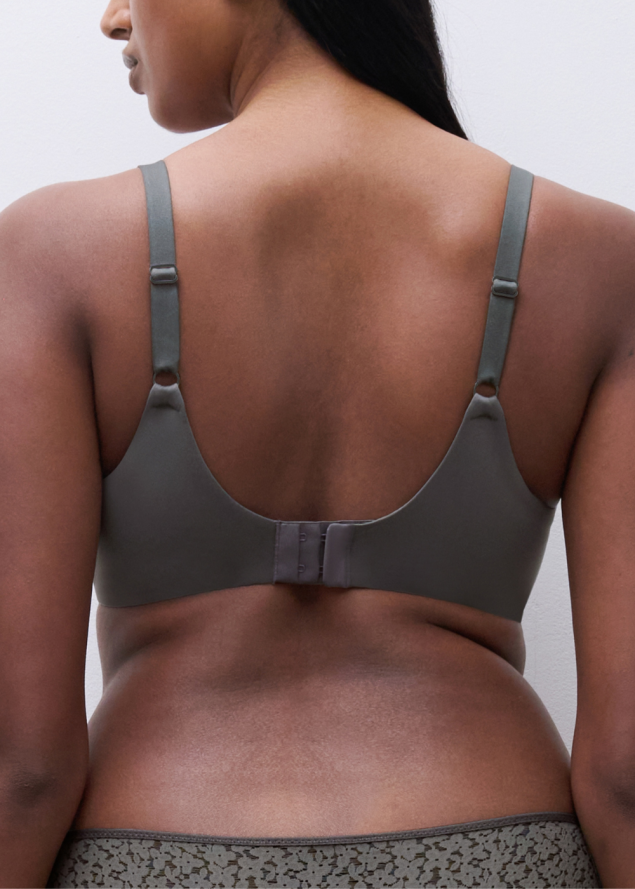 Soutien-gorge � Armatures Enveloppant Moul�  Chantelle
