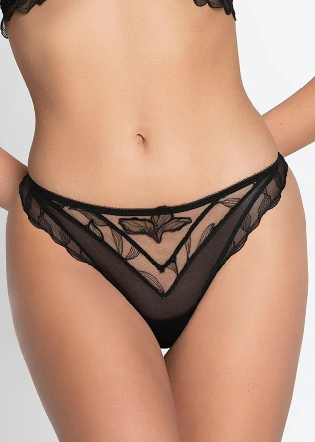 String Lise Charmel