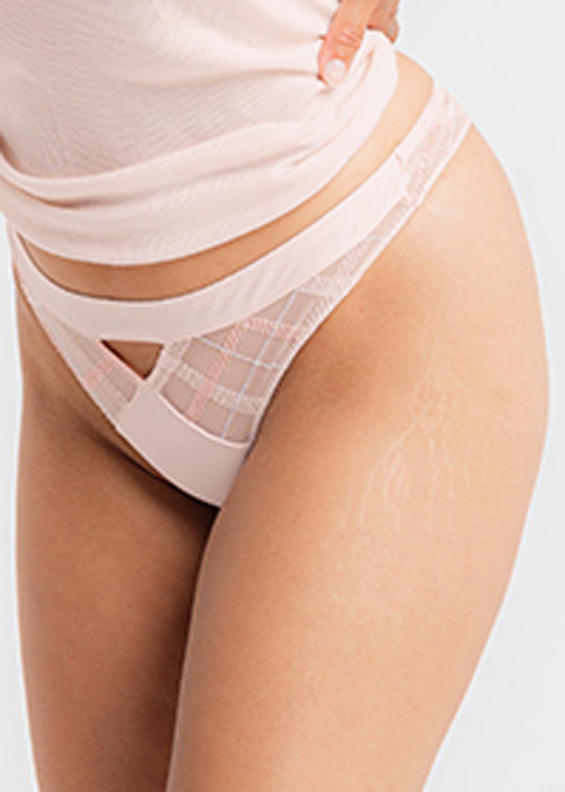 String Louisa Bracq