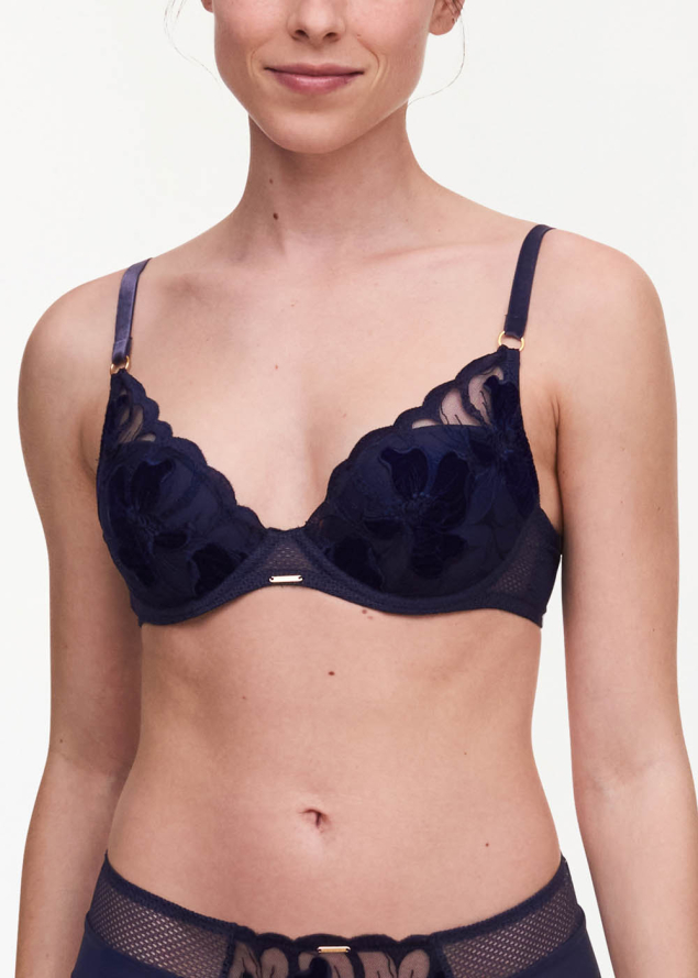 Soutien-gorge Dcollet Plongeant avec Coques et Armatures Chantelle