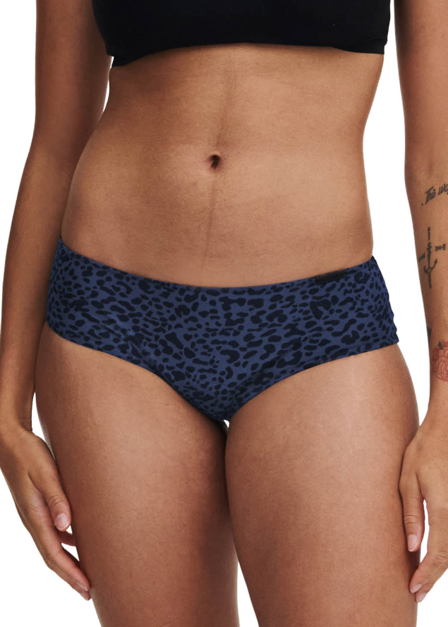 Essential - Shorty Chantelle