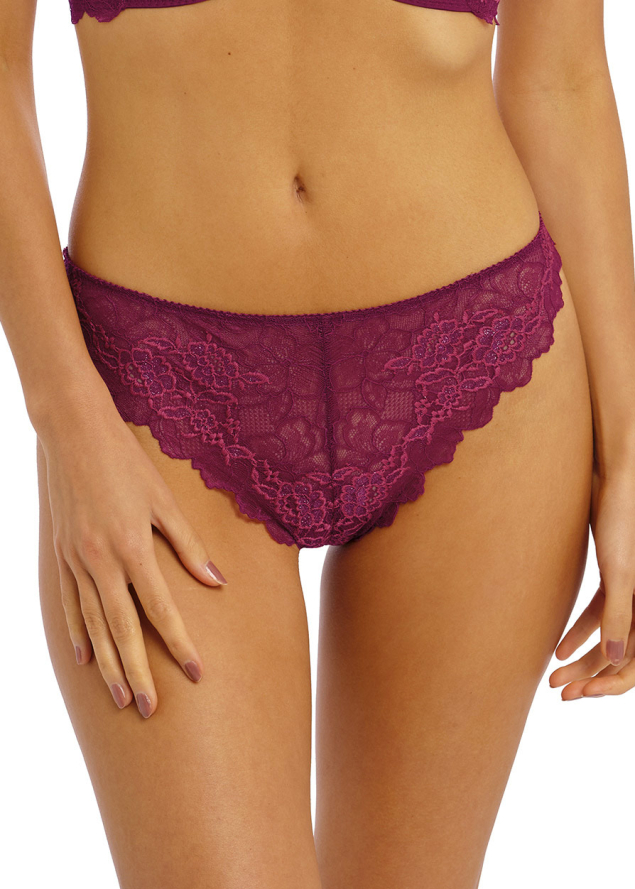 Tanga Wacoal Red Plum