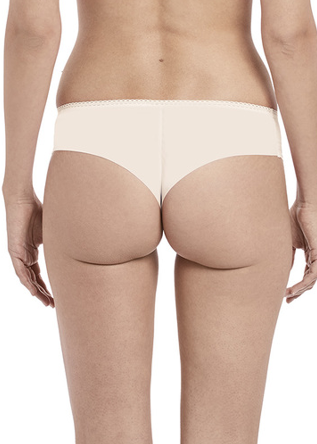 Tanga Wacoal