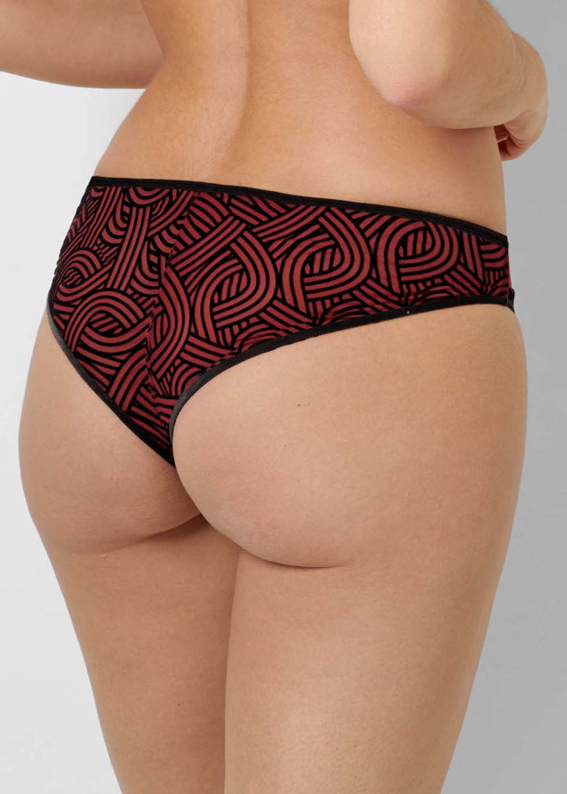 Tanga Sans Complexe Rouge Tibetain