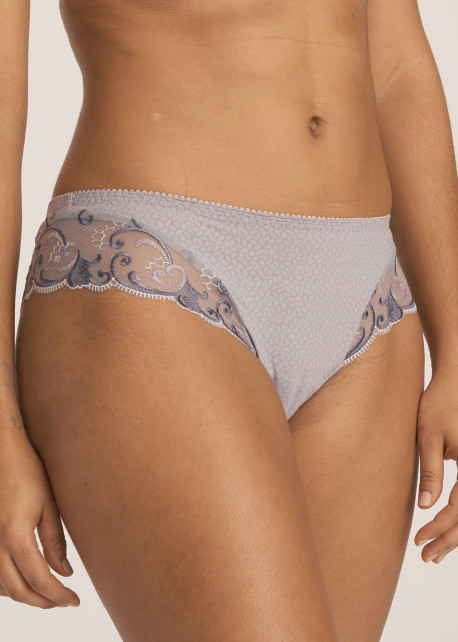 String Luxueux Prima Donna