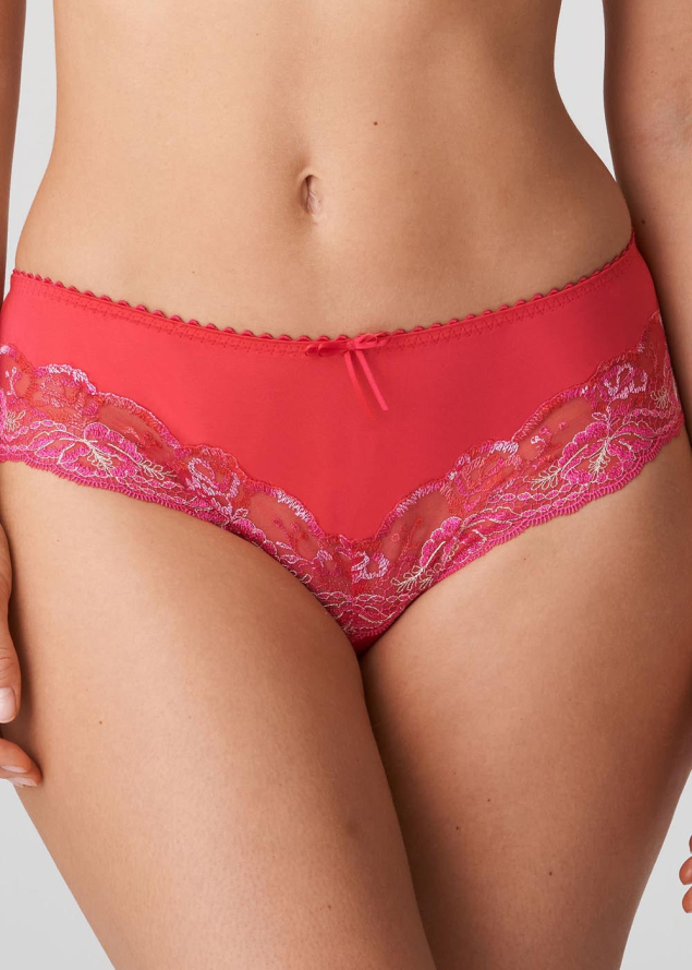 String Luxueux Prima Donna