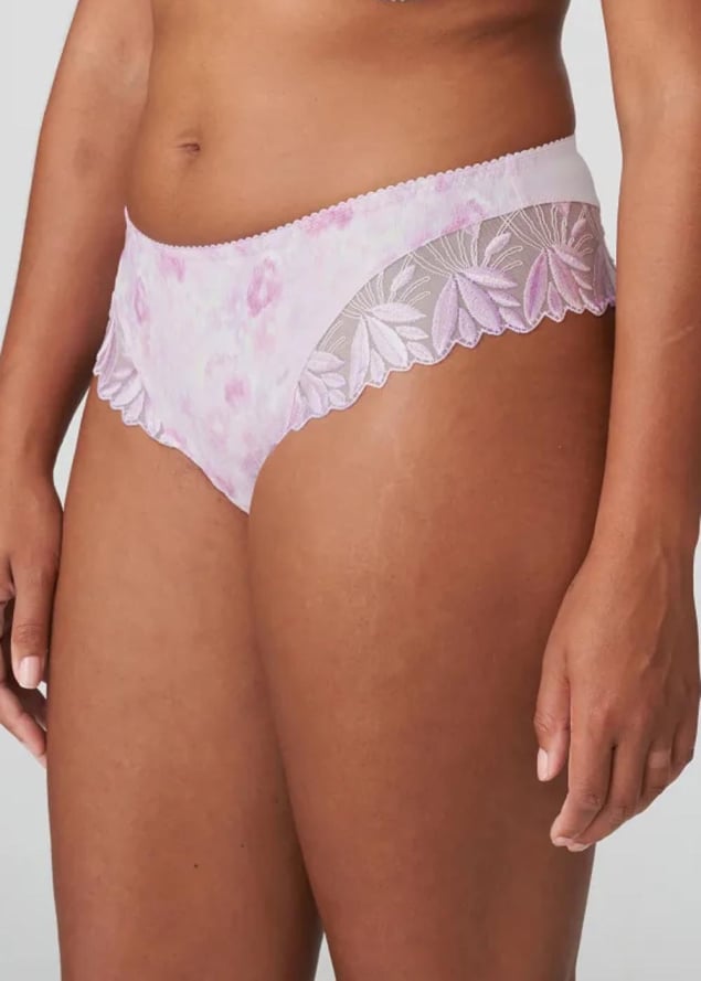 String Luxueux Prima Donna