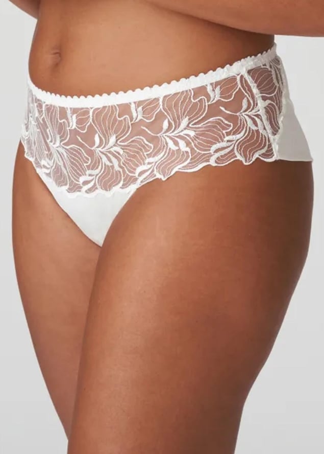 String Luxueux Prima Donna