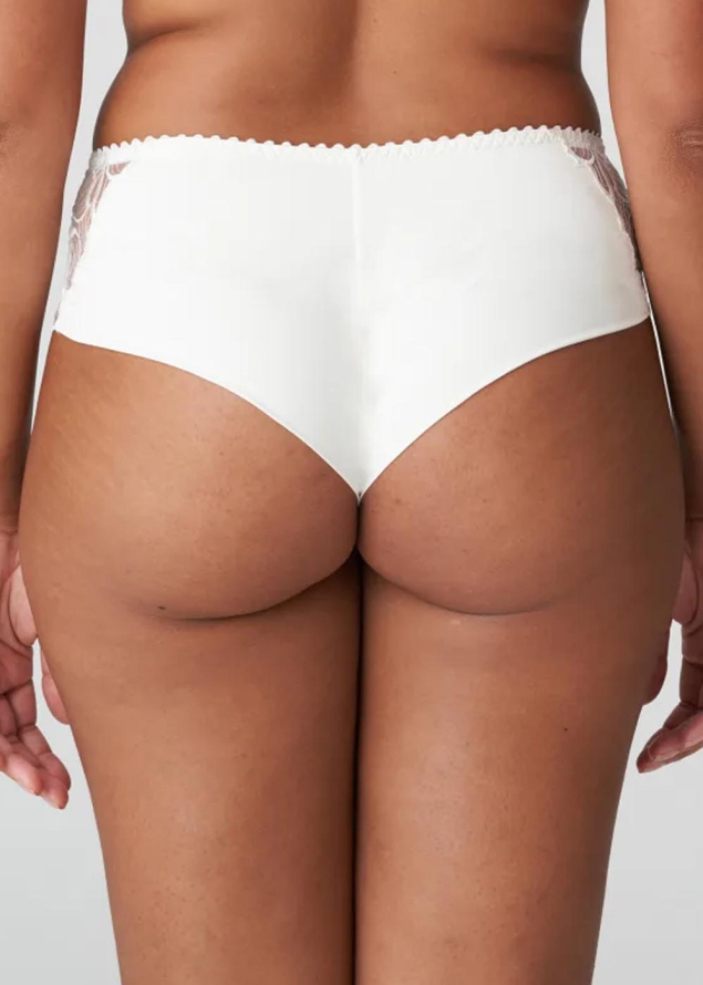 String Luxueux Prima Donna