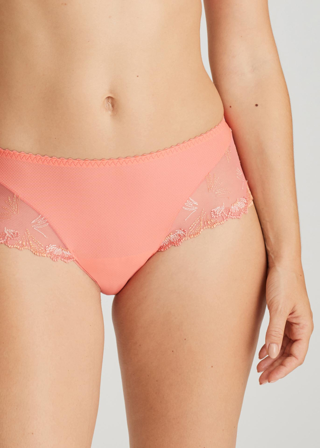 String Luxueux Prima Donna