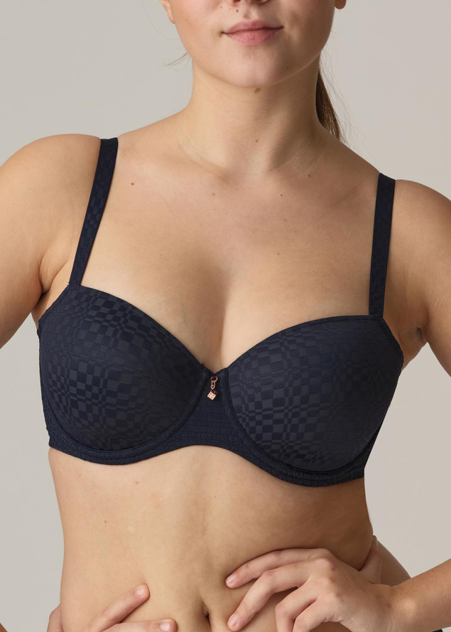 Soutien-gorge balconnet rembourr Twist de Prima Donna