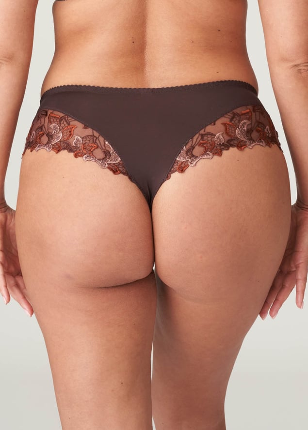 String Luxueux Prima Donna