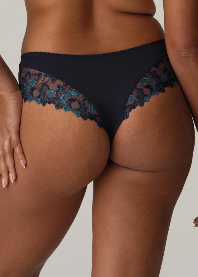 String Luxueux Prima Donna