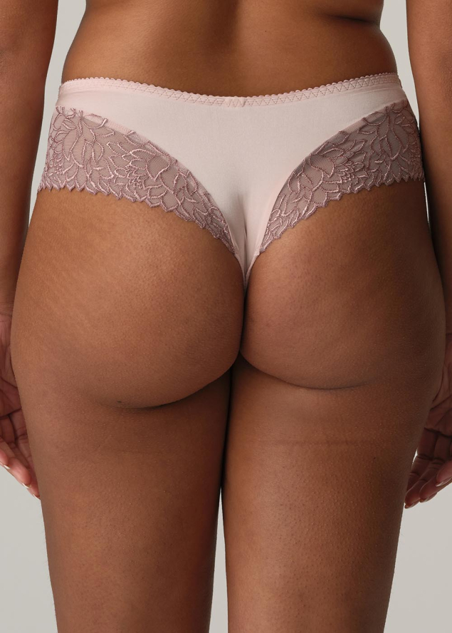 String Luxueux Prima Donna