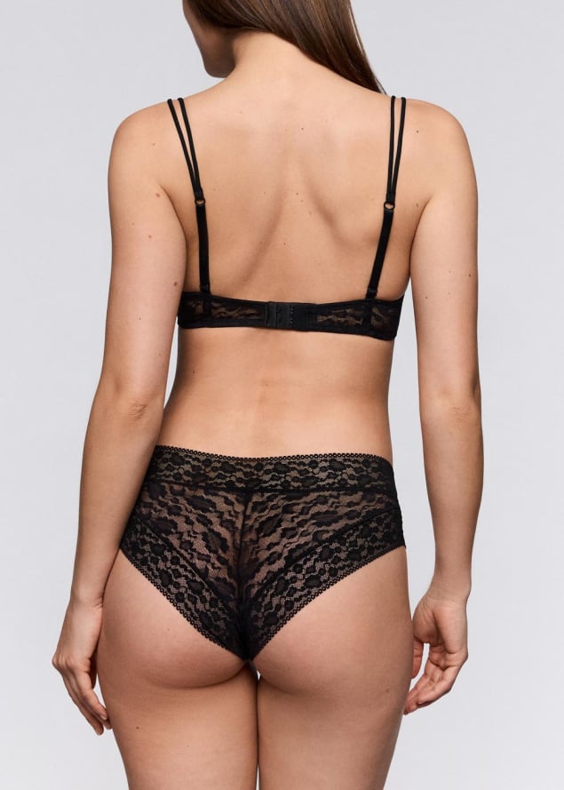 Soutien-Gorge � D�collet� Plongeant Sarda