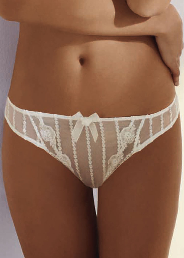 Tanga Wacoal