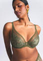 Soutien-gorge  armatures embotant bonnets profonds 