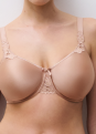 Soutien-gorge moul� embo�tant 