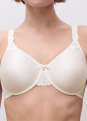 Soutien-gorge moul� embo�tant 