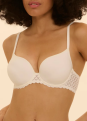 Soutien-gorge spacer d�collet� plongeant 