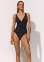 Maillot de bain 1 pi�ce d�collet� plongeant  